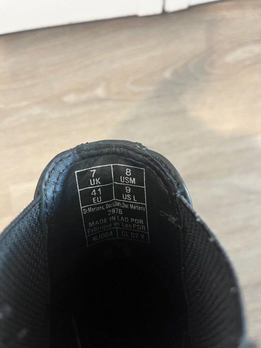 Dr Martens Chelsea Boots - Picture 5 of 6